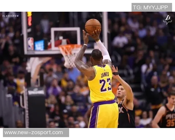 湖人队官方社交媒体分享SnoopDogg造访训练馆精彩瞬间支持主队氛围浓厚